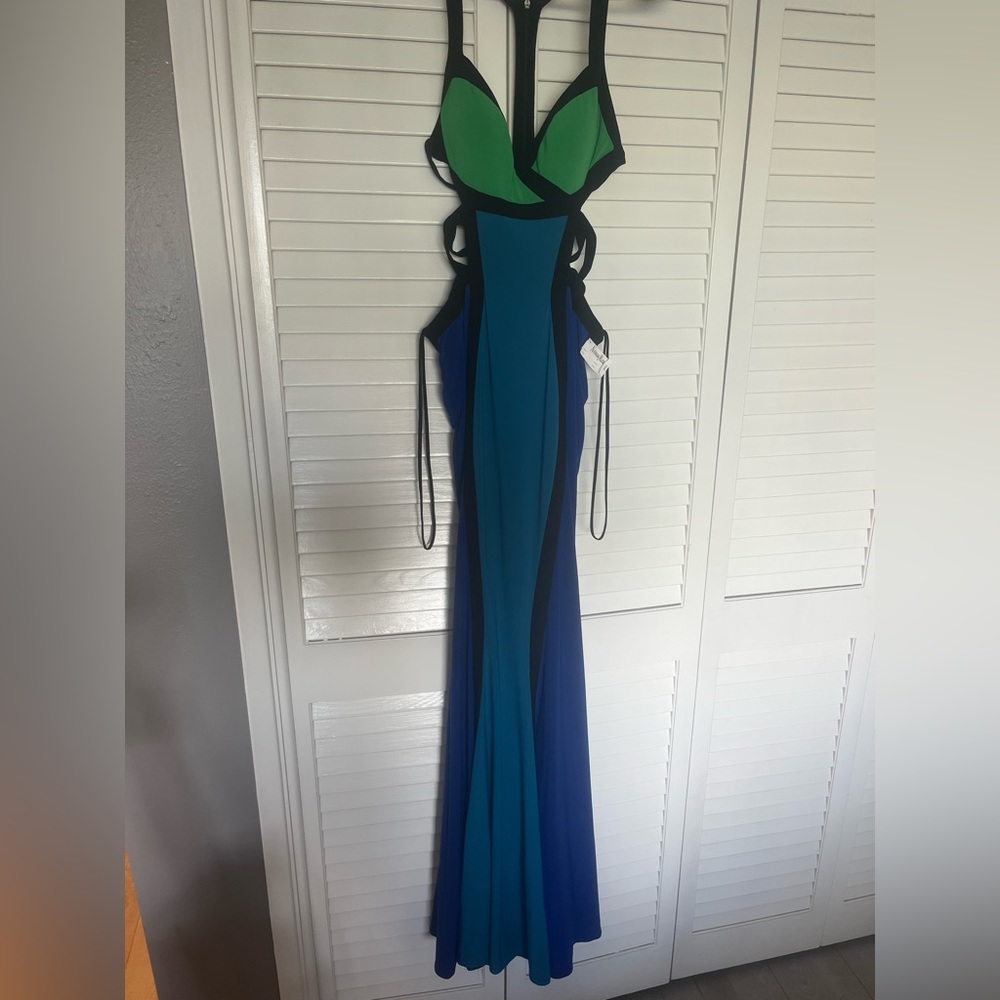 Mignon dress brand new